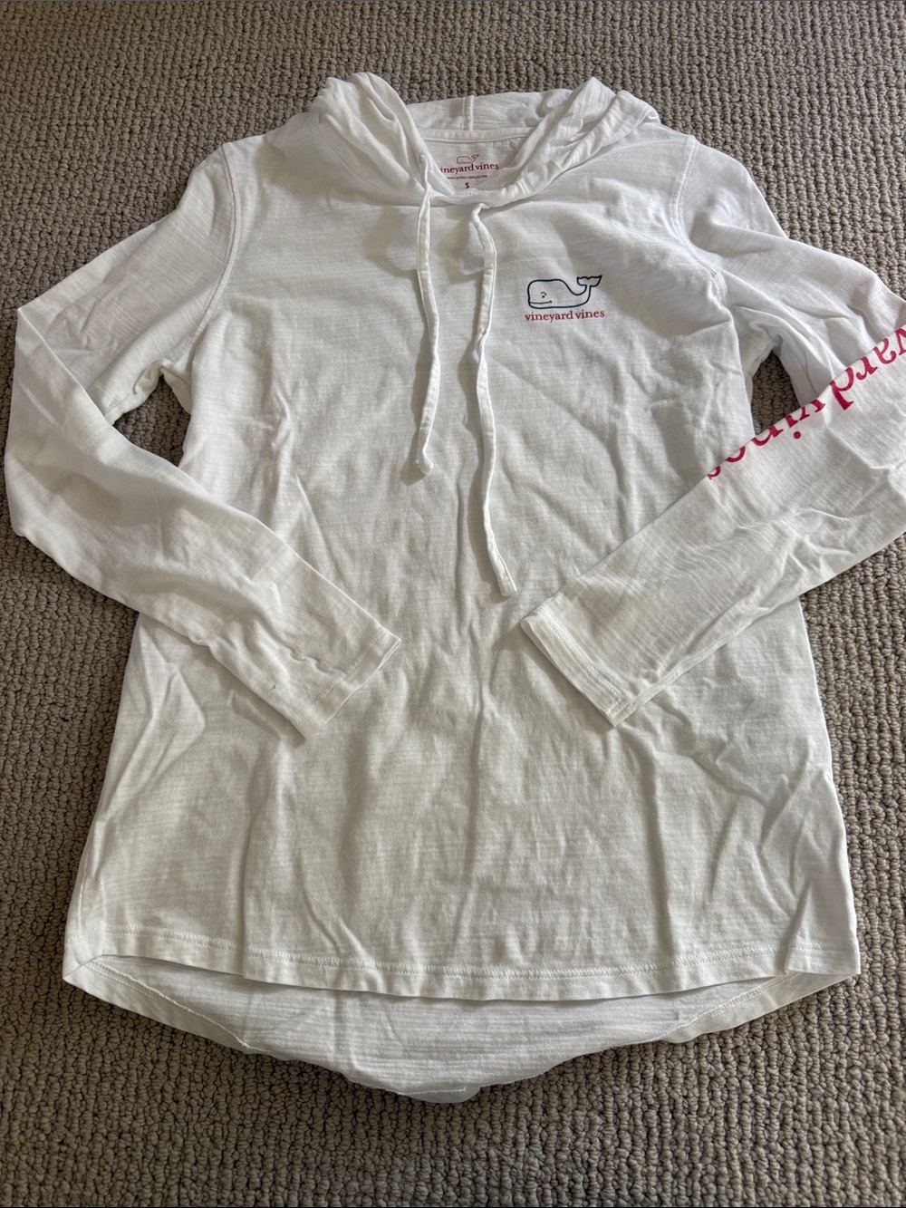 Vineyard Vines White Lightweight Hoodie with Pink Sleeve Script